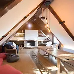 Attic Dels Sentits * Perafita